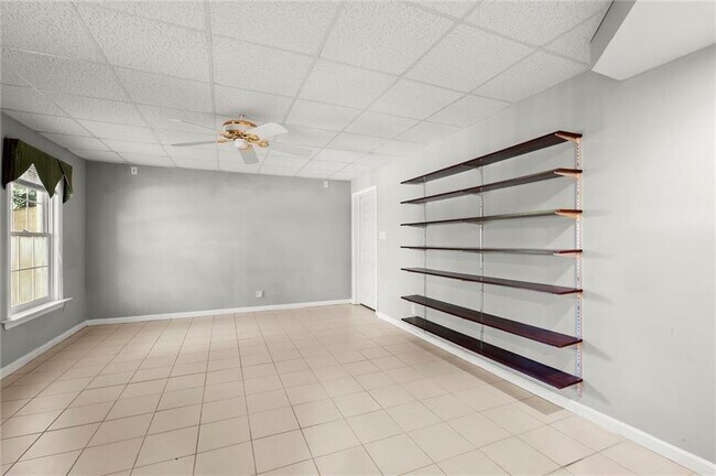 Building Photo - 1440 Grovehurst Dr