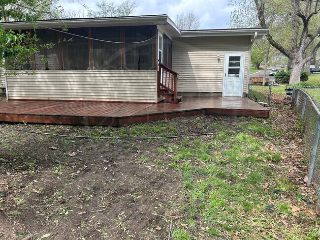 Building Photo - 2815 S Collin Ave