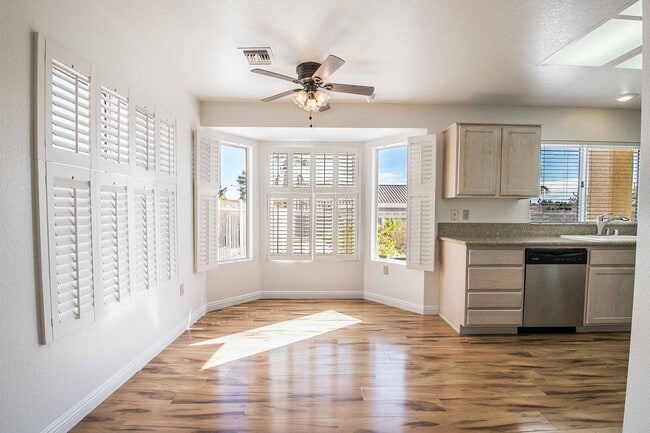Building Photo - Sun City Summerlin - Golf Course Community...