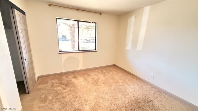 Building Photo - 2783 Carnation Ln