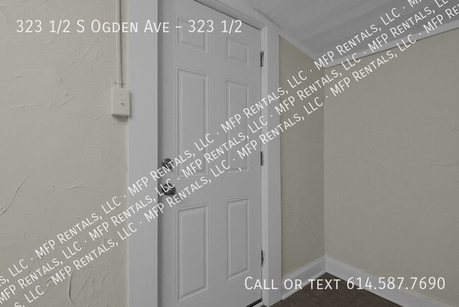 Building Photo - 323 1/2 S Ogden Ave