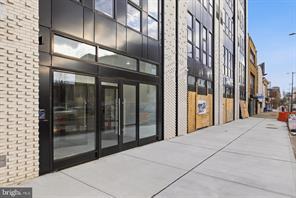 Building Photo - 915 N Broad St