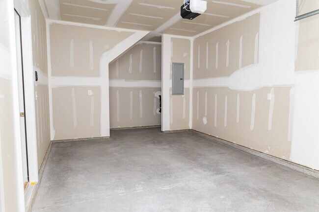 Building Photo - 3775 Wyatt Wy
