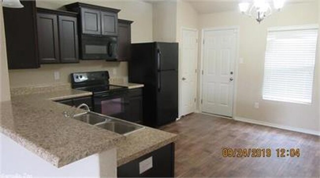 Building Photo - 1073 Meadows Edge Dr