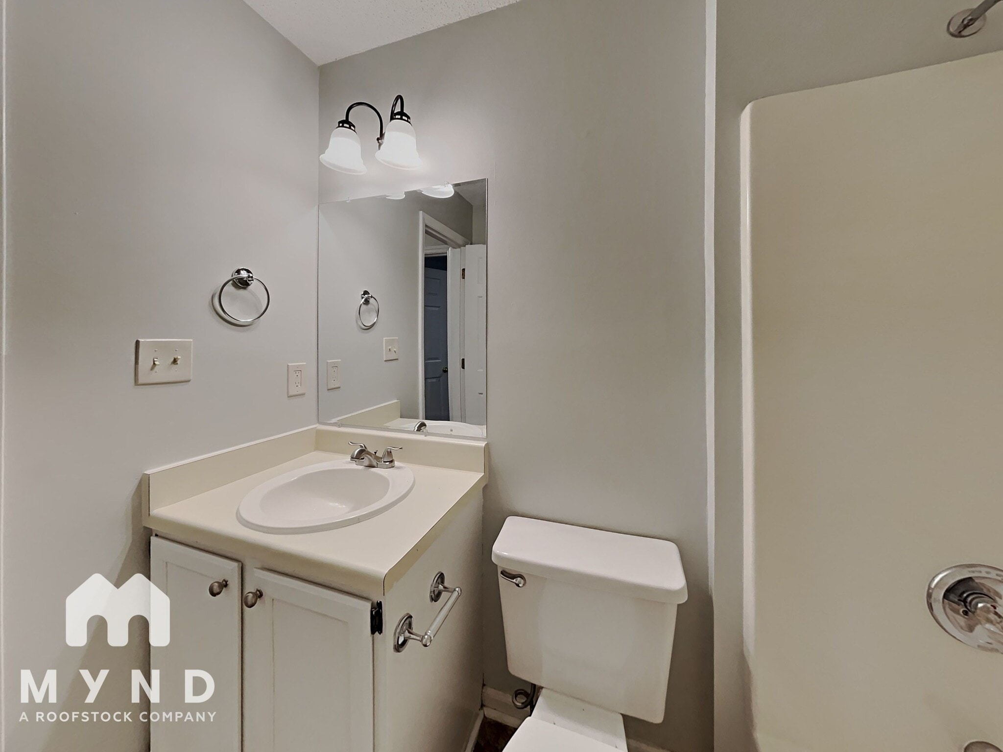 Building Photo - 1329 Cedar Branch Ct