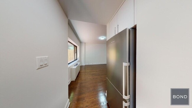 Building Photo - 405 E 56th St