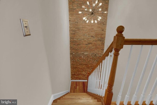 Building Photo - 2308 E Fairmount Ave