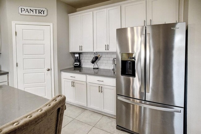 Building Photo - 210 Cold Spg Lp