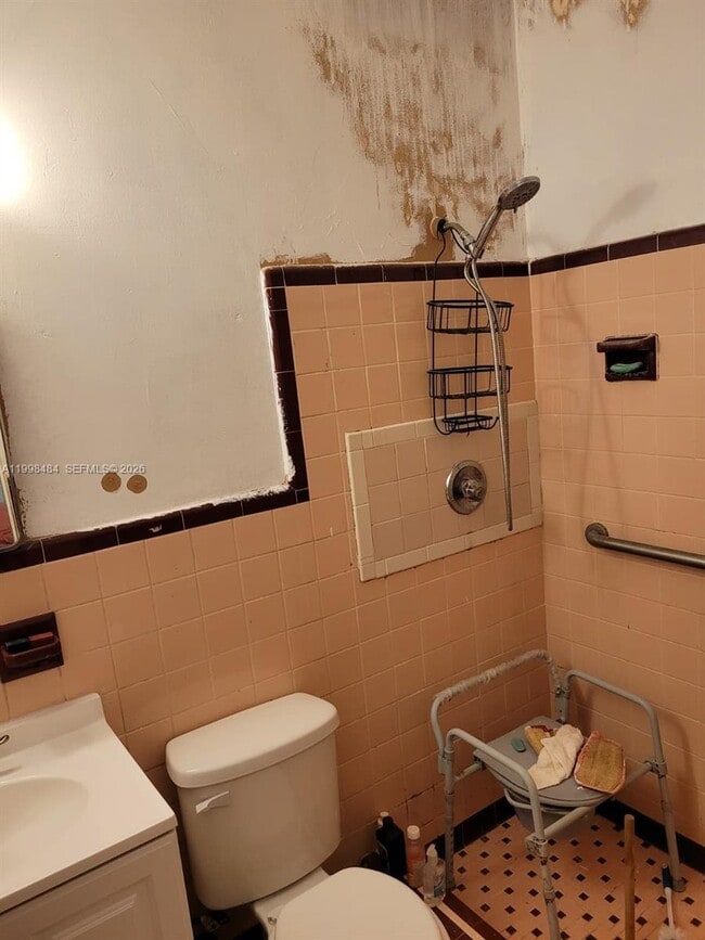 Building Photo - 26925 SW 145th Ave