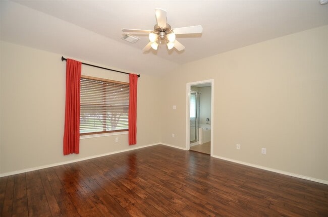 Building Photo - 5606 Claybeck Ln