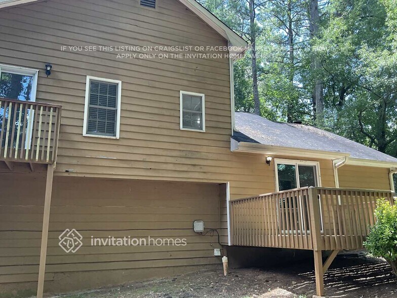 Building Photo - 3970 Evelyn Dr
