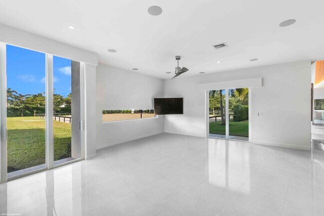 Building Photo - 14484 Belmont Trce