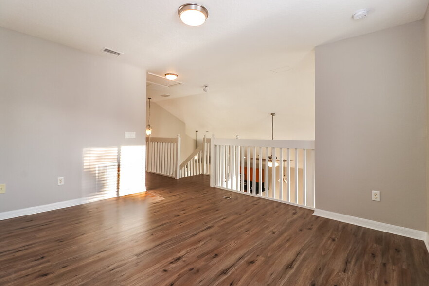 Building Photo - 7621 Jeno St