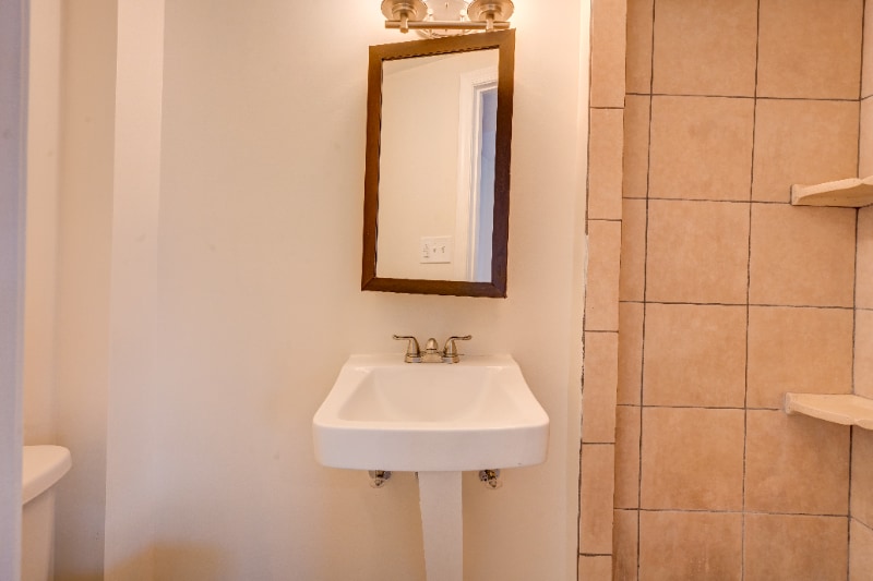 Building Photo - 23 Brucester Bridge Ct