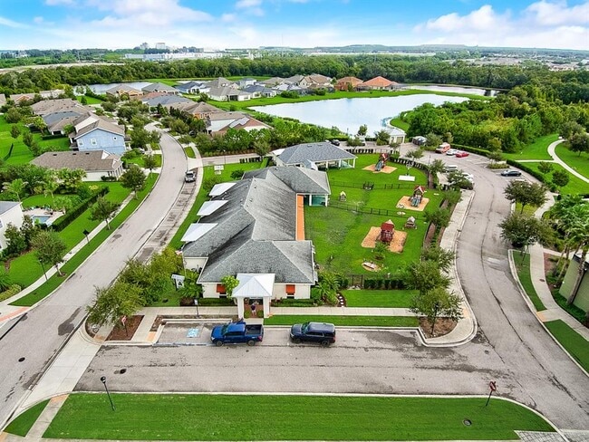 Building Photo - 6262 Goldcoast Ave