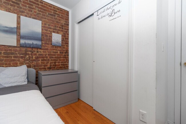 Building Photo - 1794 1st Ave