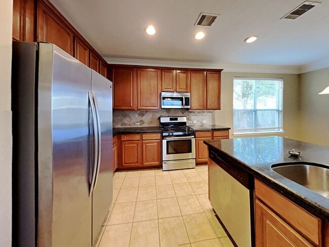 Building Photo - 12403 Fort Dupont Ln