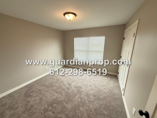 Building Photo - 4592 Mineral Ln