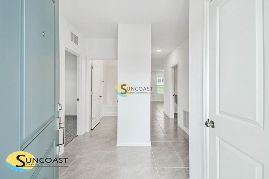 Building Photo - 8271 N Wakefield Dr