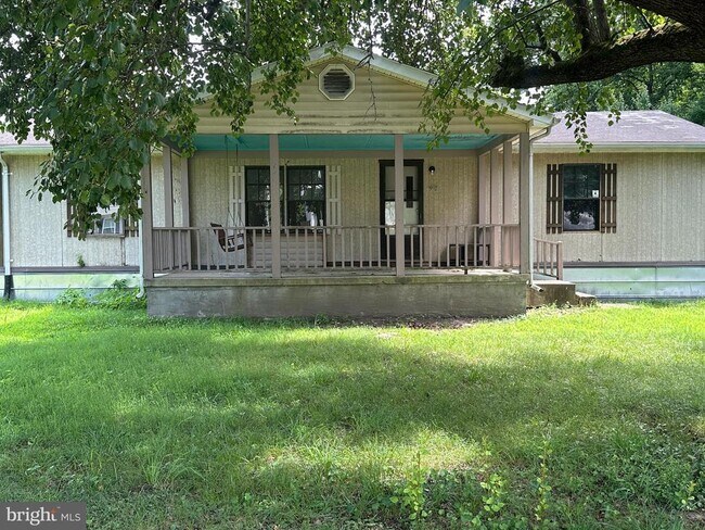 Building Photo - 99 Monticello Dr
