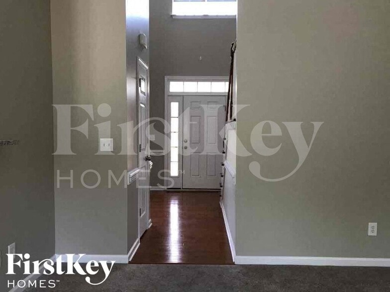 Building Photo - 3750 Wharton Dr