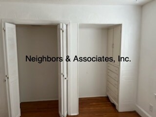 Building Photo - 305 E Parrish Dr