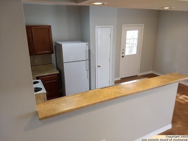 Building Photo - 5011 Summit Wood