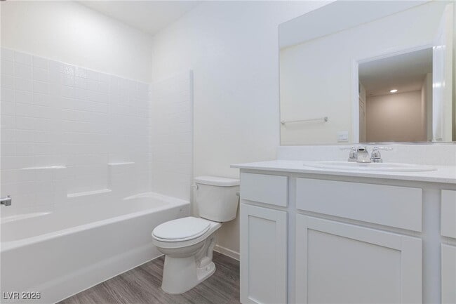 Building Photo - 6085 Lily Gdn St