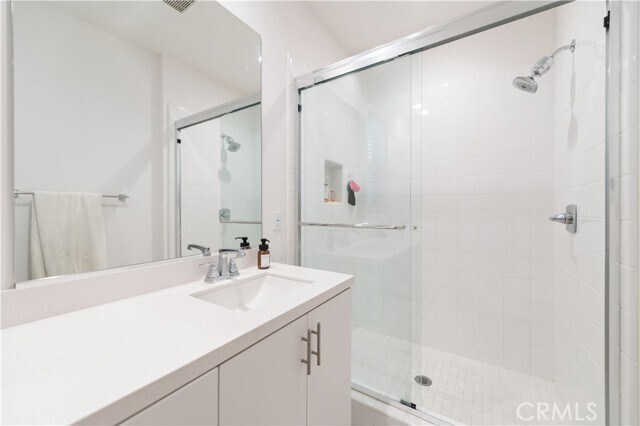 Building Photo - 2261 Horseback Rd