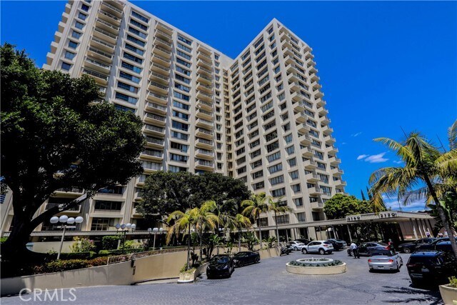 Building Photo - 2160 Century Pk E