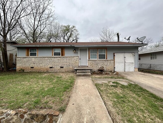 Building Photo - 5510 N Johnstown Ave