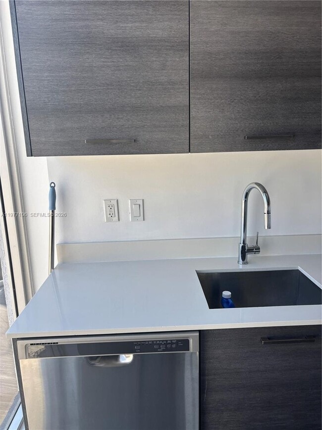 Building Photo - 151 SE 1st St