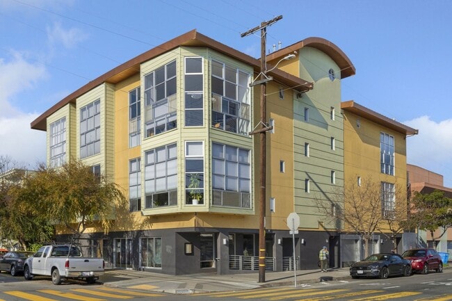 Building Photo - 2900 22nd St
