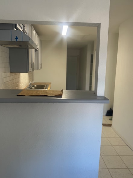 Building Photo - 1216 Gardina St