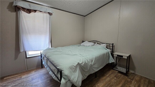 Building Photo - 44 Crawford Dr