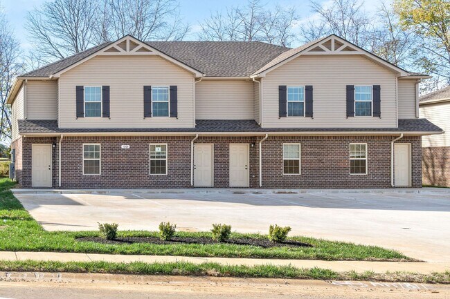 Building Photo - 1000 Glenkirk Dr