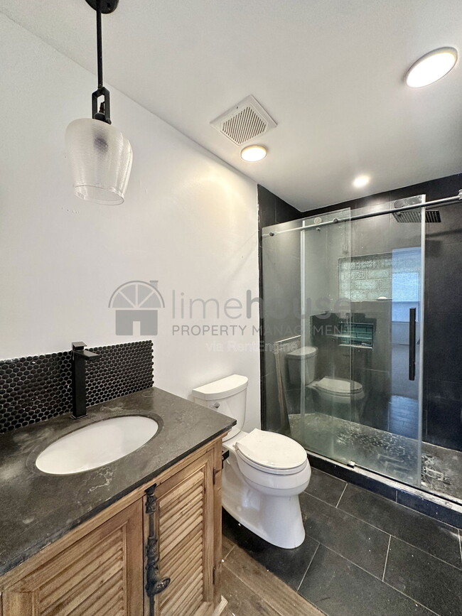 Building Photo - 4611 Fern Oak Ct.