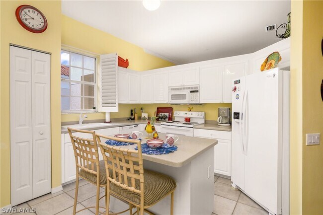 Building Photo - 1000 L'Ambiance Cir