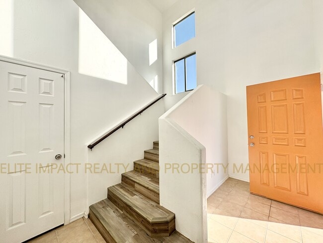 Building Photo - 4995 S Terrain Dr