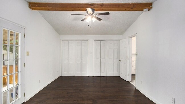 Building Photo - 1111 St Edwards St