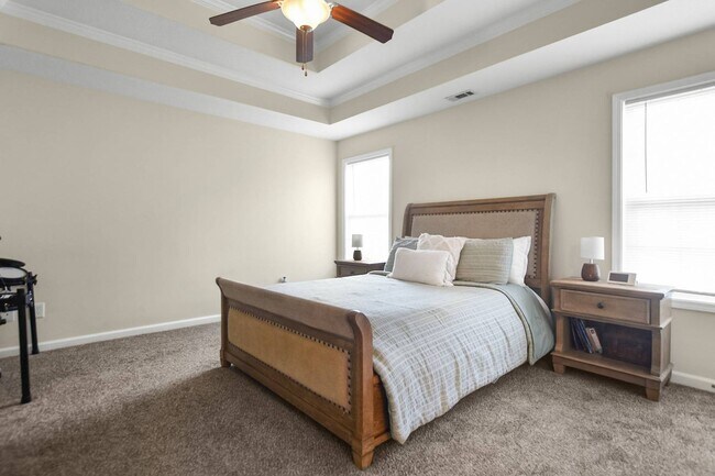 Building Photo - Pet Friendly Three Bedroom!