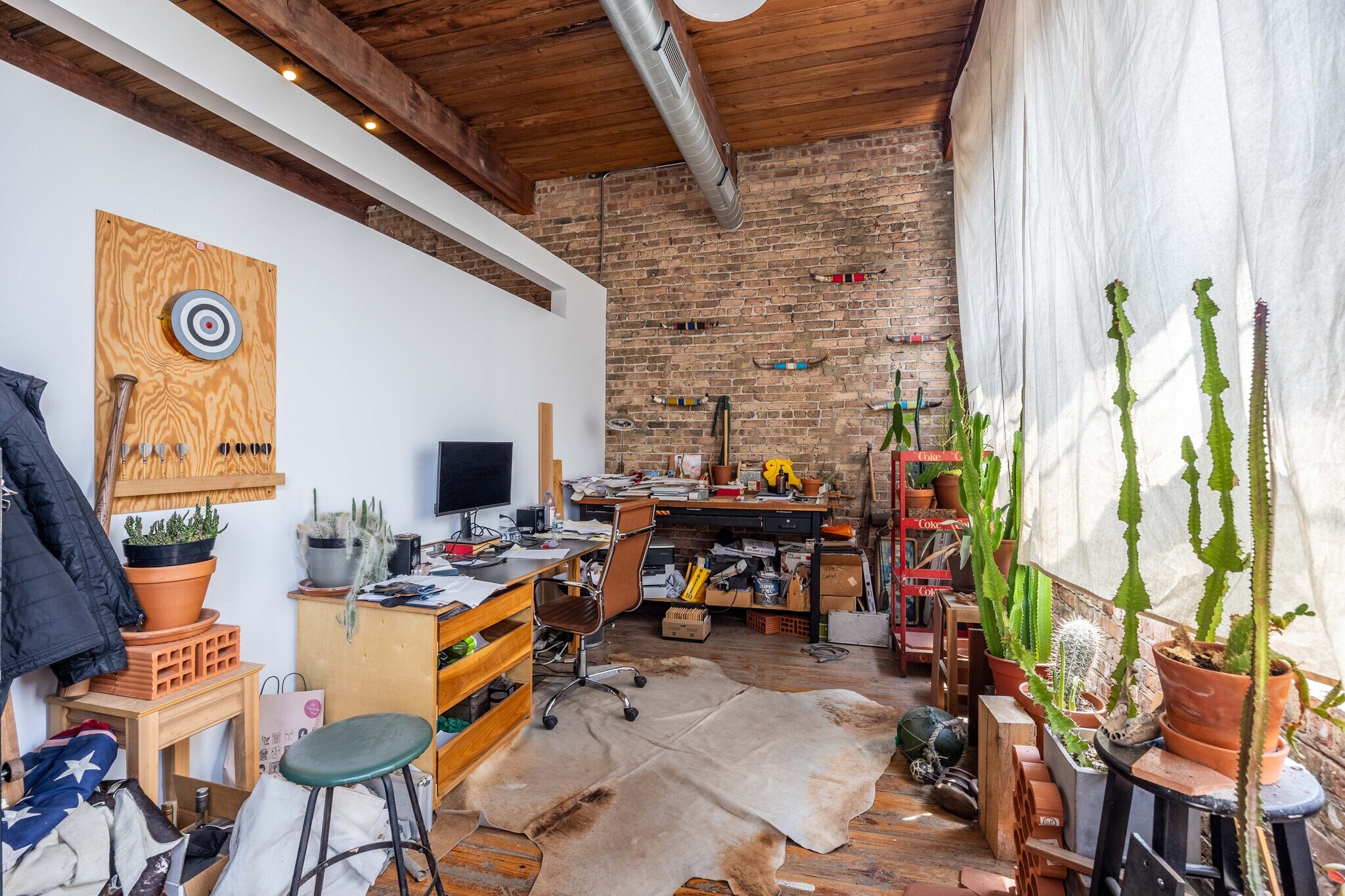 Building Photo - 3124 W Carroll Ave