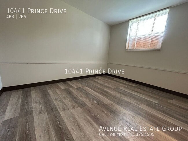 Building Photo - 10441 Prince Dr