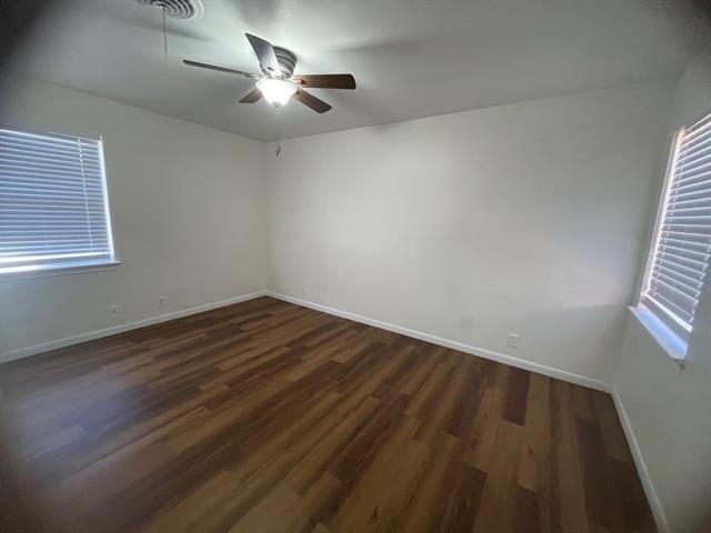 Building Photo - 1838 Kent Dr