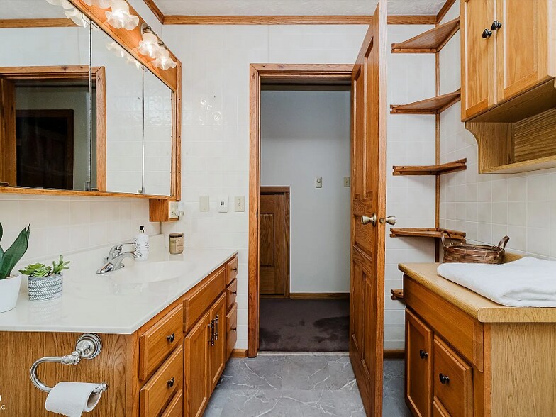 Building Photo - 17815 Joliet Rd