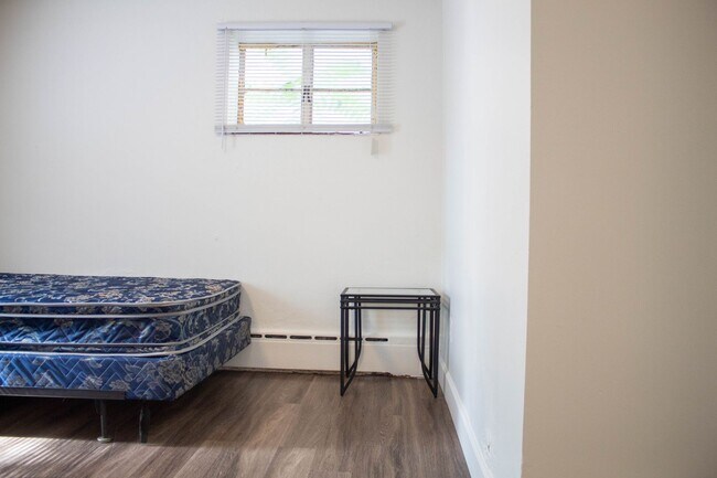 Interior Photo - 203 S Wright St