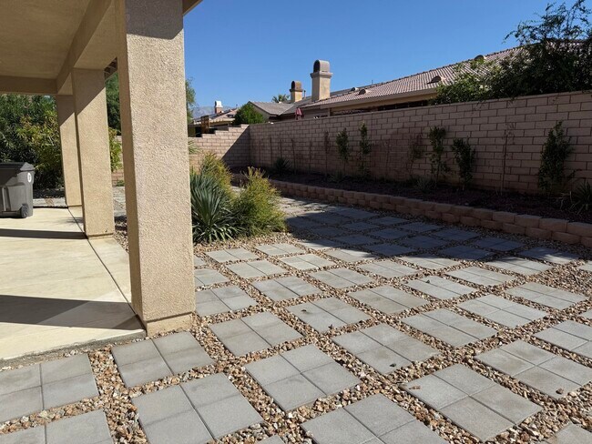 Building Photo - 43426 Lago Brezza Dr