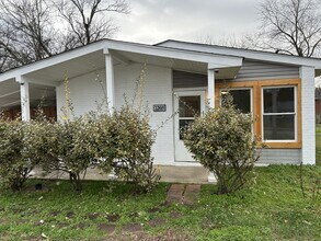 Building Photo - 2205 Evans Ave NW