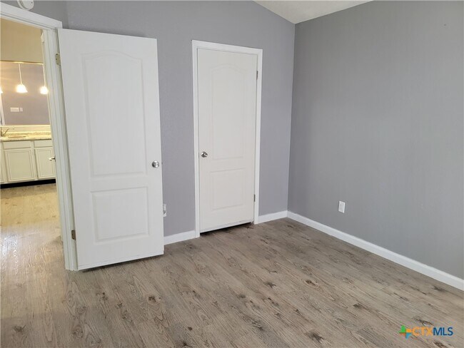 Building Photo - 2708 Taft St