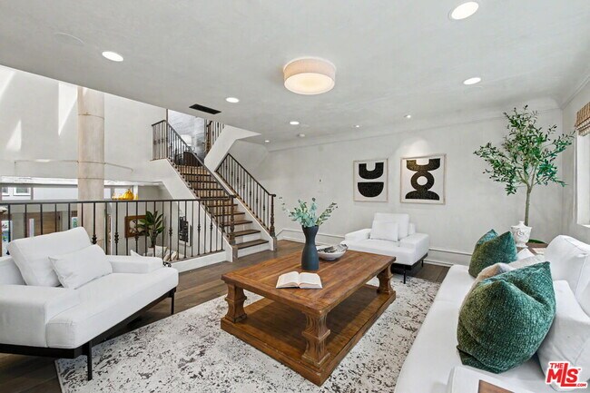 Building Photo - 2408 34th St